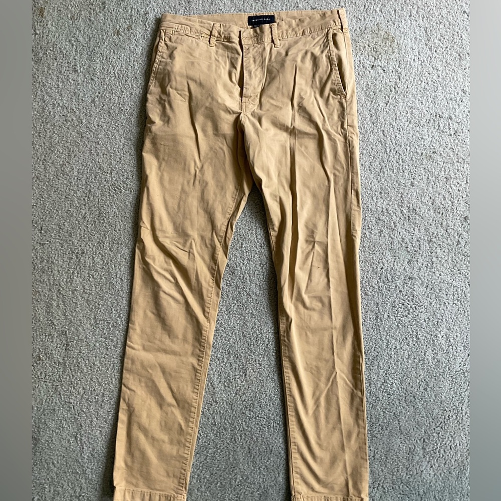 American Eagle Khakis